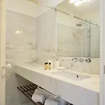 Cozy 1-bedroom In Διαμέρισμα *